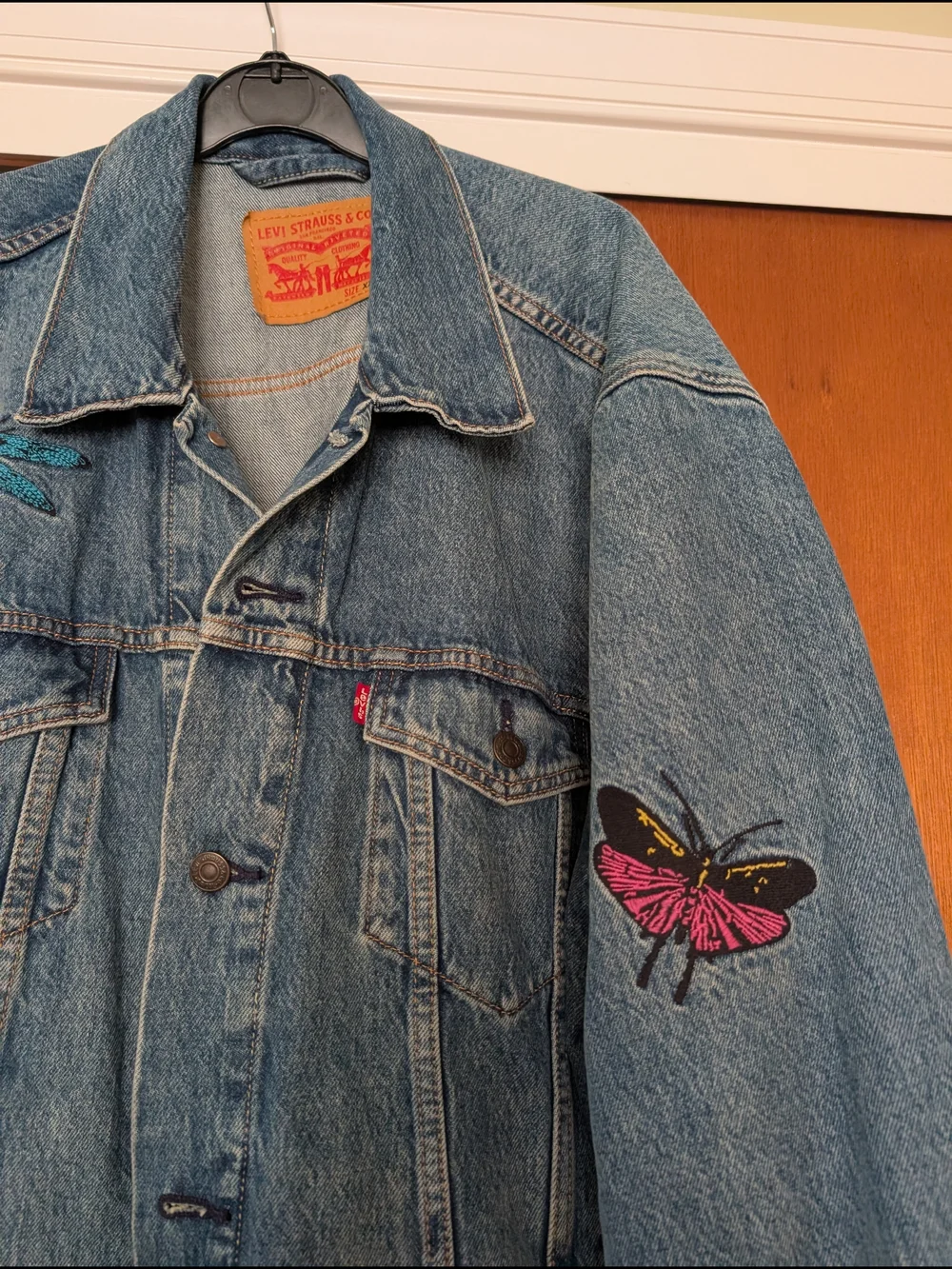 Levis Mens Insect Embroidered Blue Washed Denim Jacket XXL - Picture 9 of 13